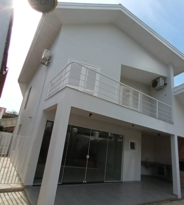 C3454 18.jpg